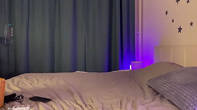 Snapshot of emmsee chatting on November 11, 2025, 4:29 pm emmsee online show from November 11, 2025, 4:29 pm