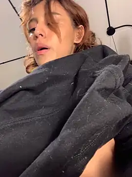 Katee Jones online show from December 13, 2024, 3:16 am