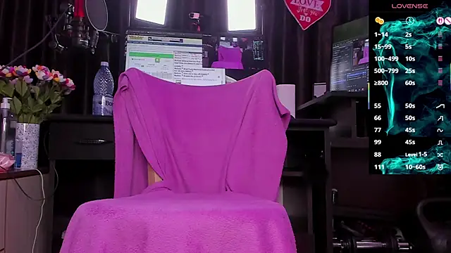 Snapshot of Raissa_sky26 chatting on October 3, 2025, 2:41 am Raissa sky26 online show from October 3, 2025, 2:41 am