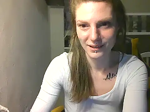 Snapshot of Feli_blue chatting on January 27, 2025, 12:05 pm Feli blue online show from January 27, 2025, 12:05 pm