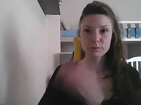 Snapshot of Feli_blue chatting on February 4, 2025, 8:56 am Feli blue online show from February 4, 2025, 8:56 am