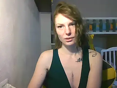 Snapshot of Feli_blue chatting on February 11, 2025, 8:48 am Feli blue online show from February 11, 2025, 8:48 am