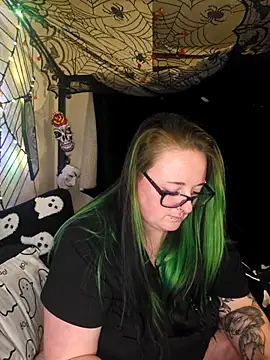 Snapshot of Bunny_Cummings chatting on October 19, 2025, 9:26 pm Bunny Cummings online show from October 19, 2025, 9:26 pm