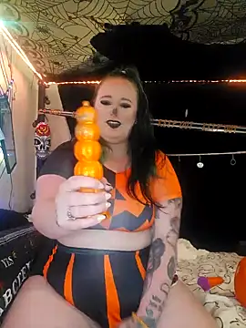 Snapshot of Bunny_Cummings chatting on October 31, 2025, 11:28 pm Bunny Cummings online show from October 31, 2025, 11:28 pm