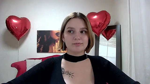 DianeMills online show from February 19, 2025, 1:51 am