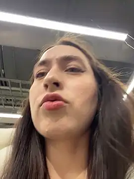 Snapshot of Holly_Play chatting on February 16, 2026, 10:11 am Holly Play online show from February 16, 2026, 10:11 am