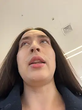 Snapshot of Holly_Play chatting on March 10, 2026, 9:03 am Holly Play online show from March 10, 2026, 9:03 am