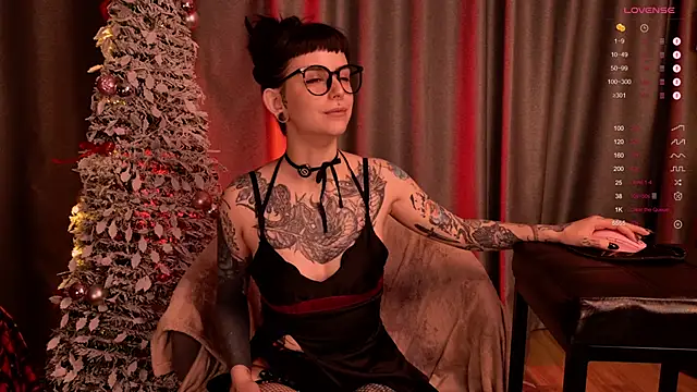 MichaellaMoon online show from January 4, 2025, 12:59 am