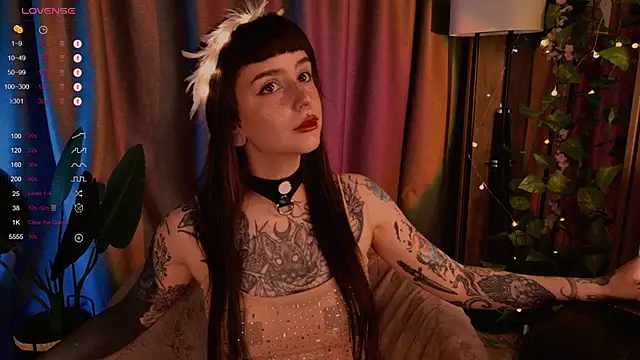 MichaellaMoon online show from January 30, 2025, 7:37 pm