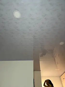 Iris lee online show from October 29, 2025, 7:26 pm