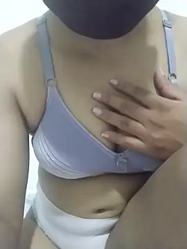 Snapshot of Thakshi_angel chatting on March 1, 2026, 1:40 am Thakshi angel online show from March 1, 2026, 1:40 am