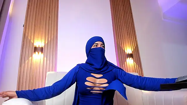 Snapshot of natash_malak chatting on February 12, 2025, 3:40 am natash malak online show from February 12, 2025, 3:40 am