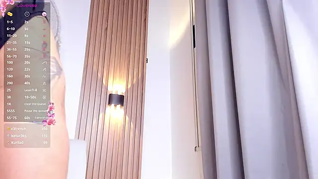 Snapshot of natash_malak chatting on March 23, 2025, 12:36 am natash malak online show from March 23, 2025, 12:36 am