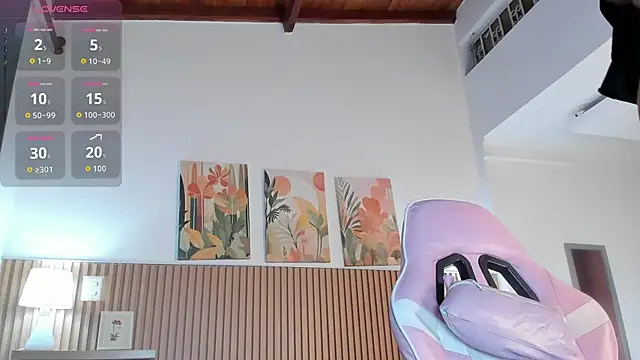 Snapshot of natash_malak chatting on October 10, 2025, 2:21 am natash malak online show from October 10, 2025, 2:21 am