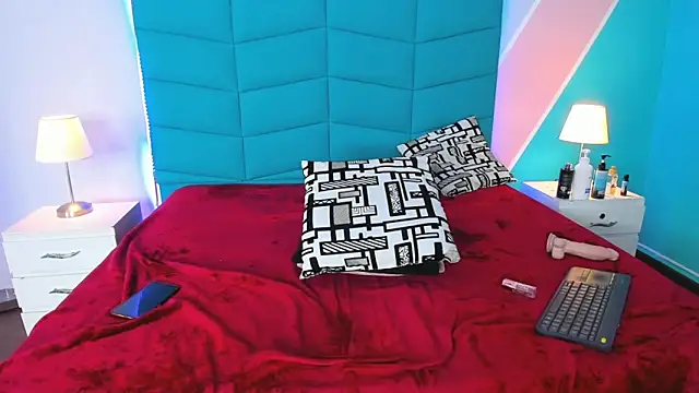 Snapshot of Iris_Thompson_ chatting on March 7, 2025, 8:55 pm Iris Thompson  online show from March 7, 2025, 8:55 pm