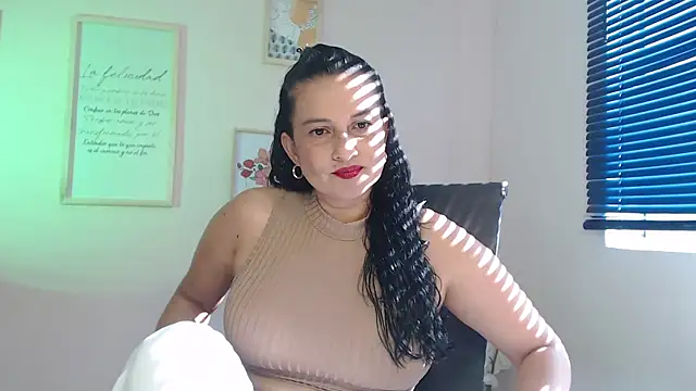 lucy diiaz online show from January 25, 2025, 8:21 pm