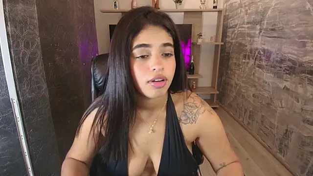 NaiiaCirce online show from February 9, 2025, 10:21 pm