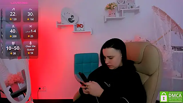 Dolly  Queen  online show from February 20, 2025, 6:46 pm