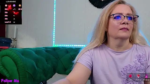 IvanaCharm online show from July 17, 2026, 3:24 am