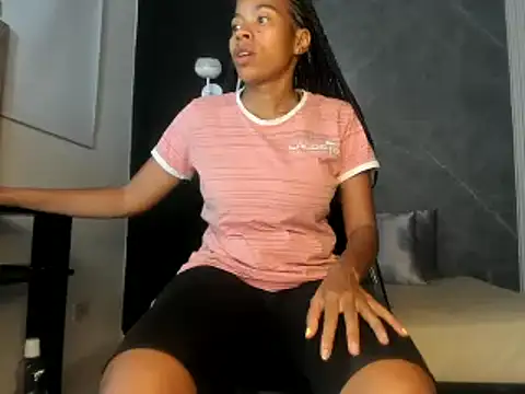 YummyDuooo online show from December 11, 2024, 1:58 am