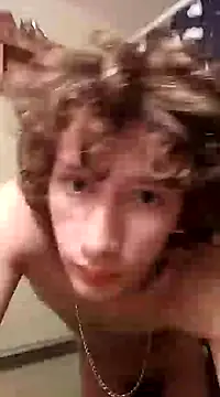 Snapshot of Batman333444 chatting on December 13, 2024, 8:15 pm Batman333444 online show from December 13, 2024, 8:15 pm