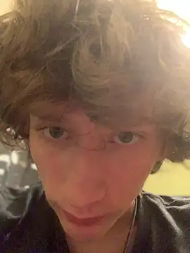 Snapshot of Batman333444 chatting on February 2, 2026, 7:56 pm Batman333444 online show from February 2, 2026, 7:56 pm