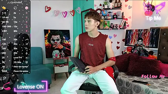 flowers18 online show from September 19, 2025, 9:59 pm