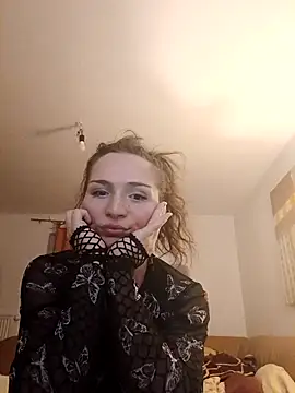 ludovika09 online show from May 14, 2026, 9:43 pm