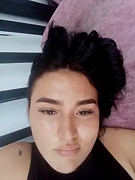 Celeste camila18 online show from March 29, 2026, 9:37 pm