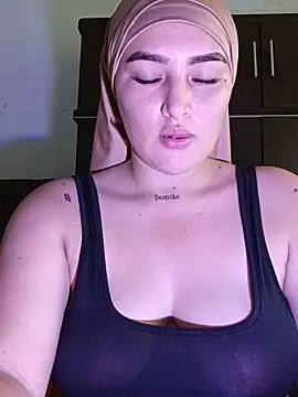 Celeste camila18 online show from May 31, 2026, 6:04 pm