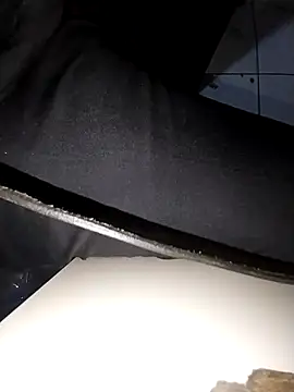 Snapshot of Whiper2024 chatting on October 9, 2025, 6:28 pm Whiper2024 online show from October 9, 2025, 6:28 pm