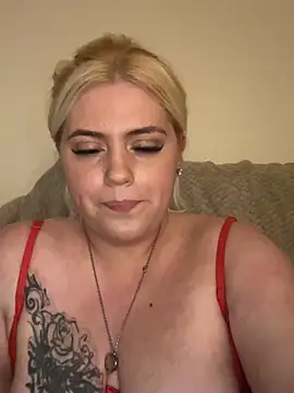 Blondiee3088 online show from February 2, 2025, 3:32 am