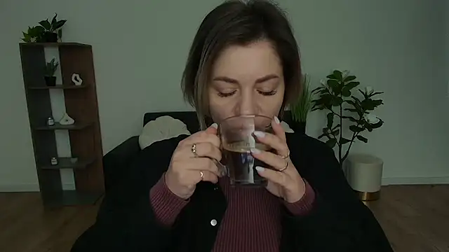 MariaSttone online show from December 3, 2024, 8:49 am