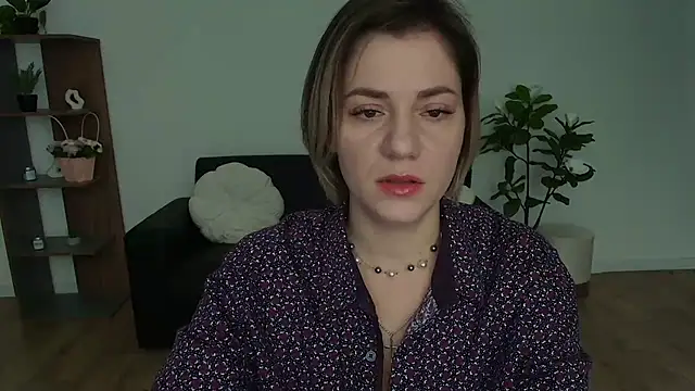 MariaSttone online show from December 5, 2024, 9:17 am