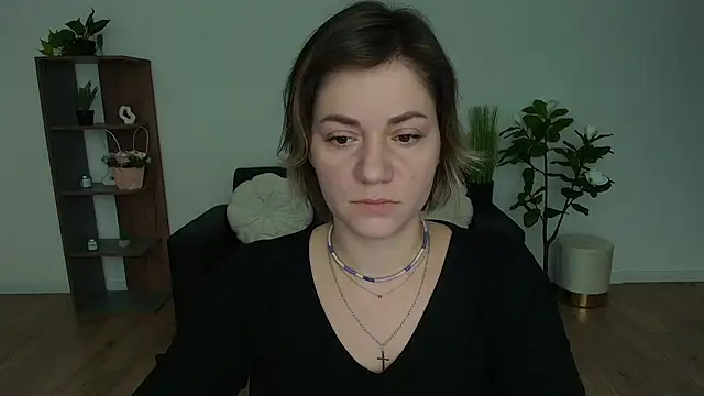 MariaSttone online show from December 11, 2024, 9:09 am