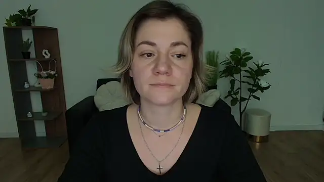 MariaSttone online show from December 11, 2024, 3:47 pm