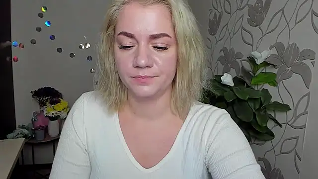 MariaSttone online show from November 22, 2025, 3:44 pm