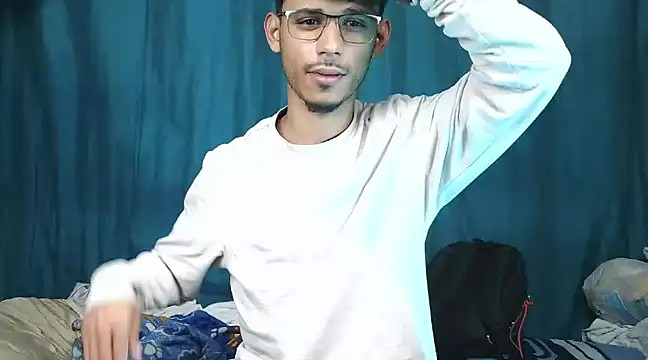 Luckbigcock64 online show from February 3, 2025, 12:15 am