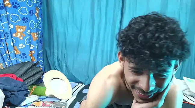 Luckbigcock64 online show from February 9, 2025, 1:03 pm