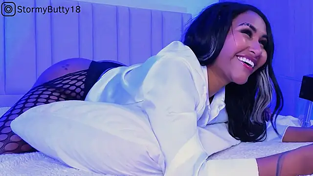 Snapshot of StormyButty18 chatting on January 15, 2025, 6:01 am StormyButty18 online show from January 15, 2025, 6:01 am