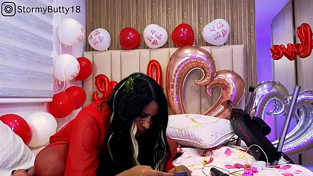 Snapshot of StormyButty18 chatting on February 15, 2025, 2:37 am StormyButty18 online show from February 15, 2025, 2:37 am