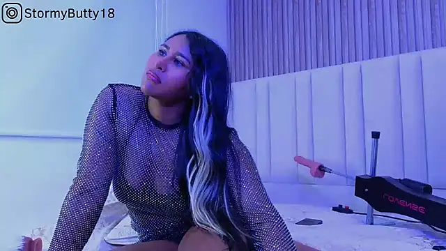 Snapshot of StormyButty18 chatting on February 24, 2025, 7:11 am StormyButty18 online show from February 24, 2025, 7:11 am