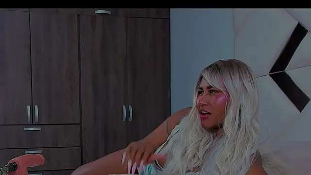 StormyButty18 online show from February 27, 2026, 11:49 pm