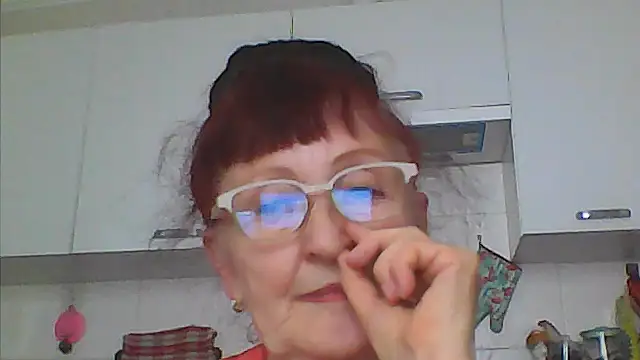TanyaSweet634 online show from June 18, 2026, 6:35 am