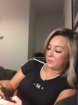 Busty-Bambi online show from March 16, 2025, 9:16 pm
