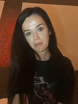 English-Chloe96 online show from February 12, 2025, 1:16 pm