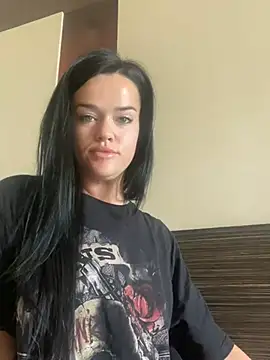 English-Chloe96 online show from March 10, 2025, 5:43 am