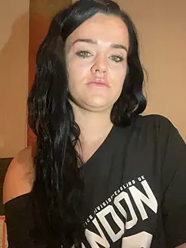 English-Chloe96 online show from March 15, 2026, 7:03 am