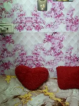 sandy naughty online show from June 14, 2026, 5:04 pm