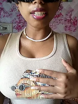 sandy naughty online show from June 16, 2026, 8:39 am